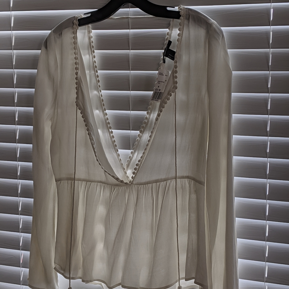 Forever 21 surplice blouse w/ dot lace detail